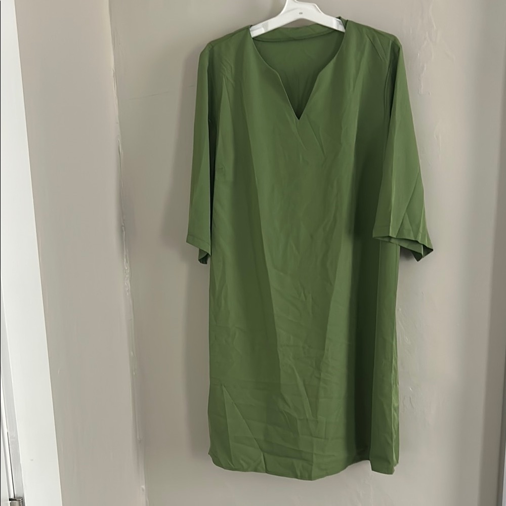 Elegant Flowy Green Dress
